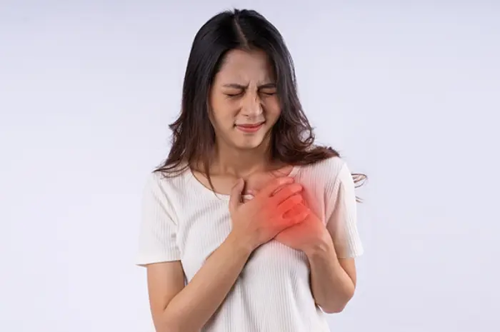 Heart Attacks Have Different Symptoms In Woman, Pay Attention To These 4!